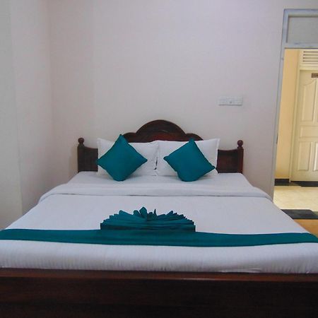 Sri Krishna Bhavan Hotel هاتون المظهر الخارجي الصورة