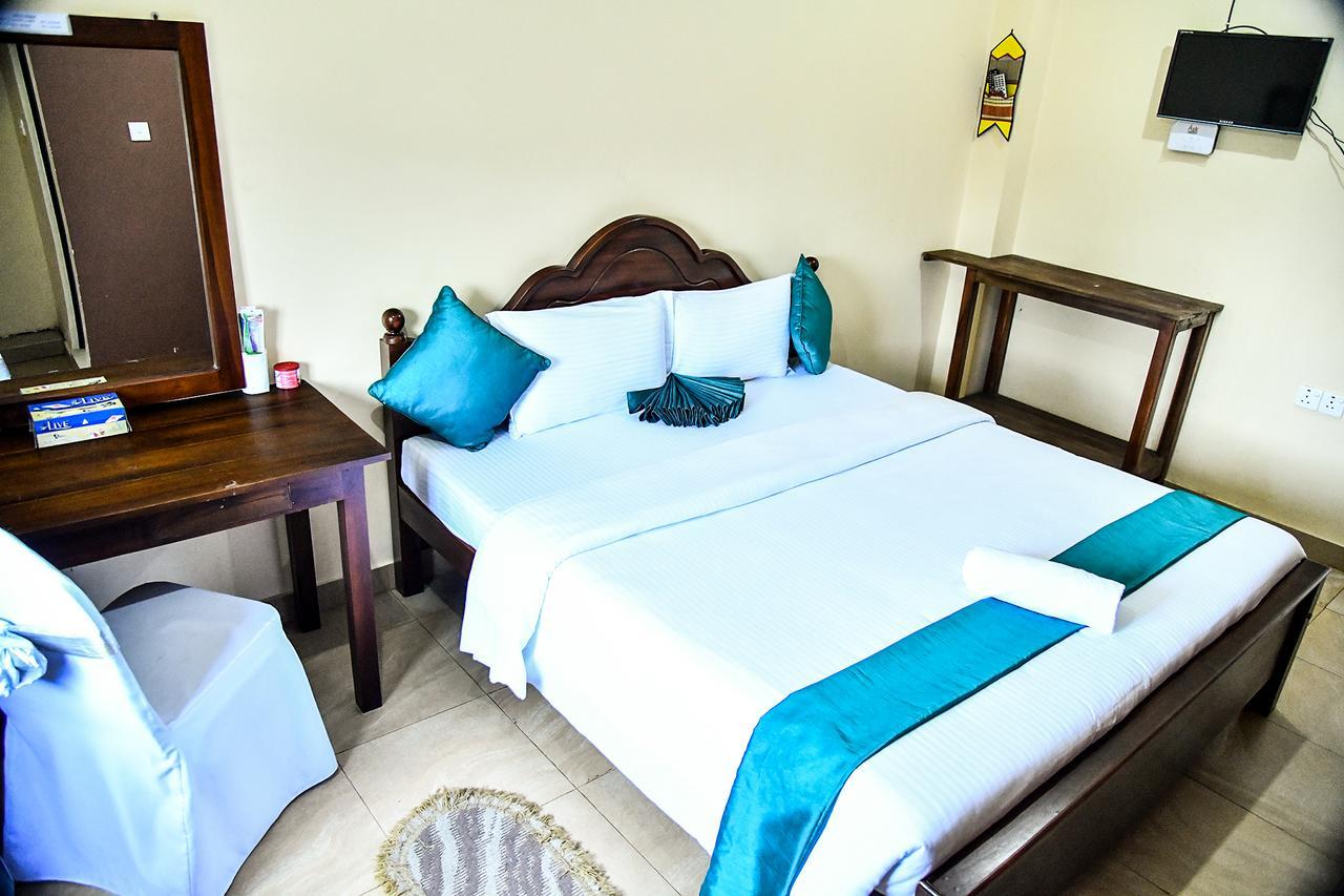 Sri Krishna Bhavan Hotel هاتون المظهر الخارجي الصورة