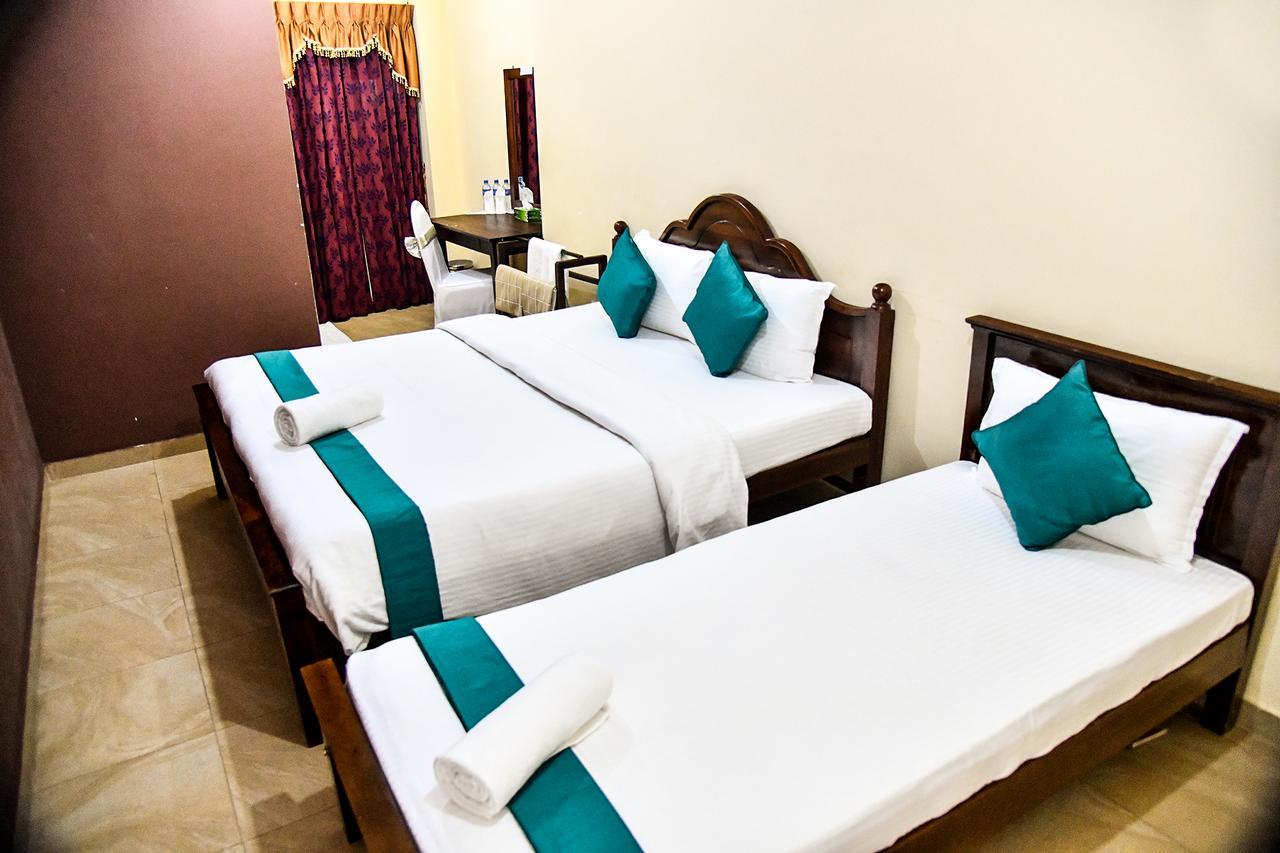 Sri Krishna Bhavan Hotel هاتون المظهر الخارجي الصورة